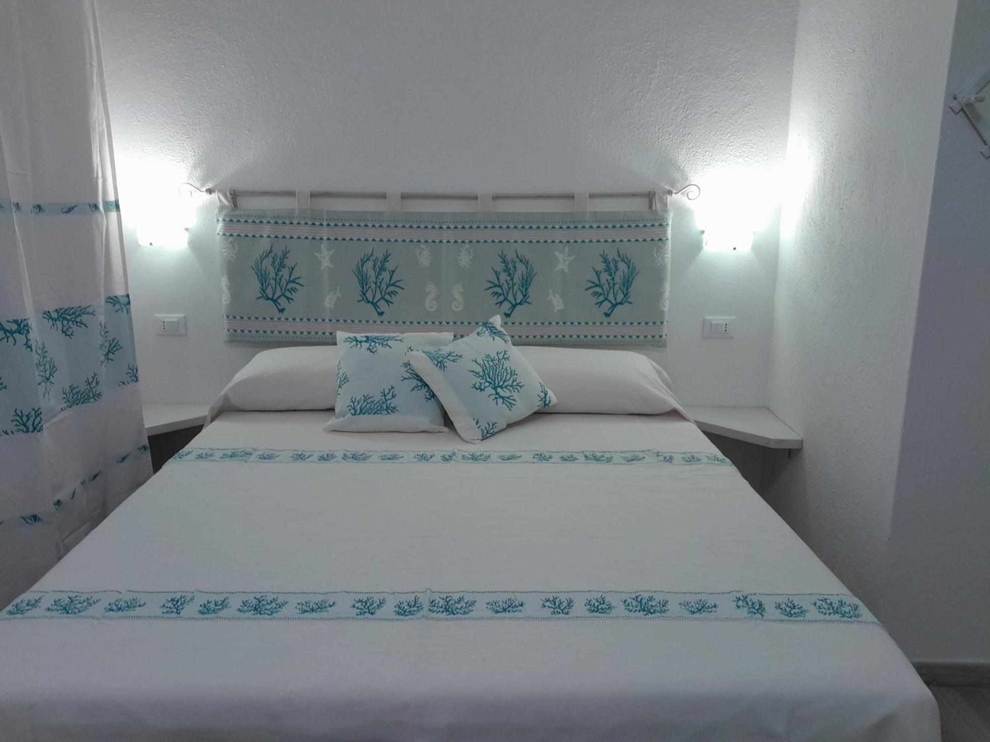 Casa Fanni- Rooms Villasimius Buitenkant foto