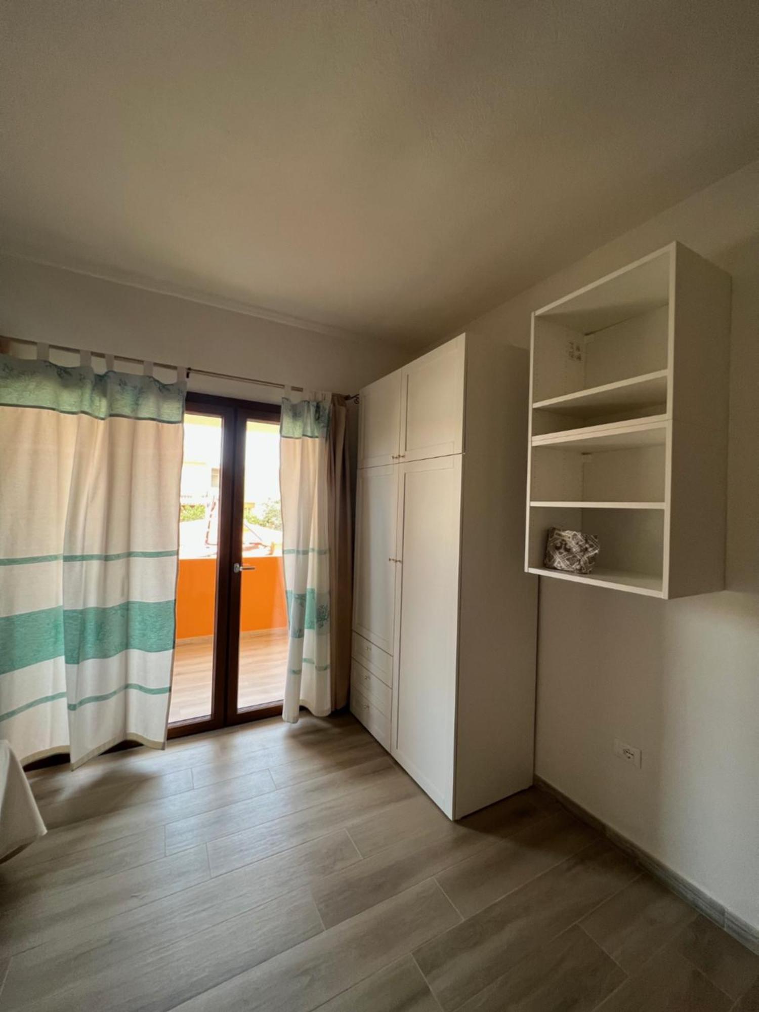 Casa Fanni- Rooms Villasimius Buitenkant foto